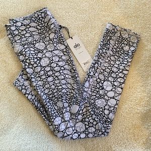 Alo Airbrush Leggings